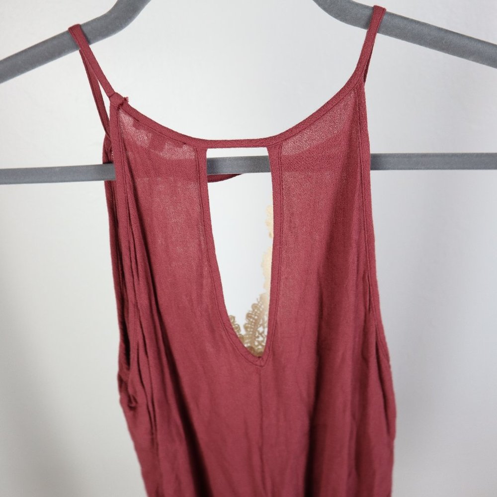 Neckline Tank Top - Picture 6 of 6